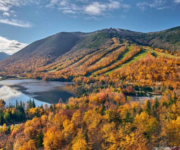 15 Best Places to Visit in October USA (2024)